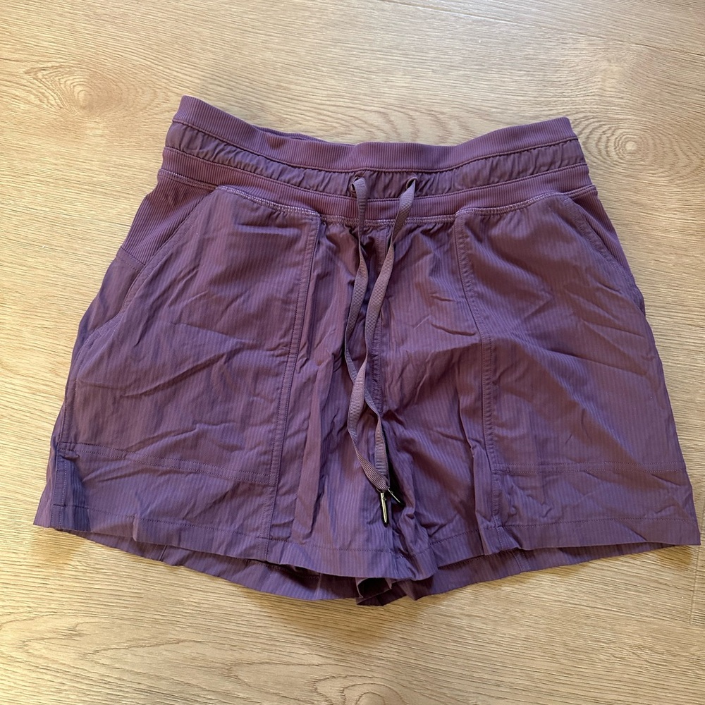 Lululemon Dance Studio HR Short